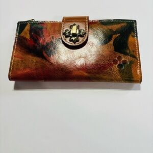 Patricia Nash Marene Spring Multi Floret Twist Lock Leather Wallet NWOT